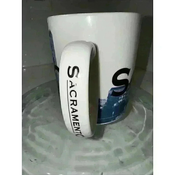 Starbucks Sacramento Capital City Skyline Coffee Mug 18oz 2002 Barista Series - Picture 5 of 9